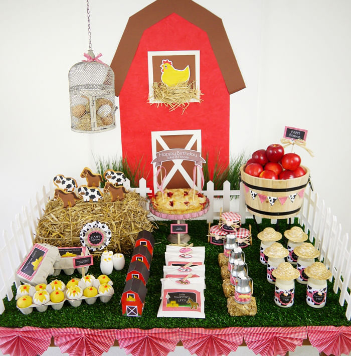 Barnyard Birthday Guest Dessert Feature Amy Atlas Events